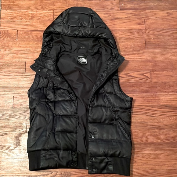 The North Face Jackets & Blazers - Northface puffer winter vest black Size small